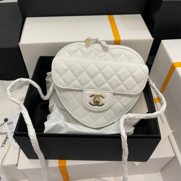 Chanel 22s Heart Bag - Image 2