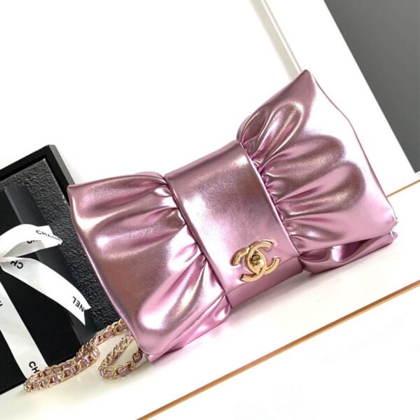 CHANEL Clutch - Image 2
