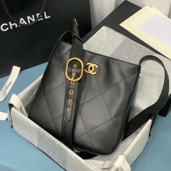 CHANEL HOBO HANDBAG - Image 2