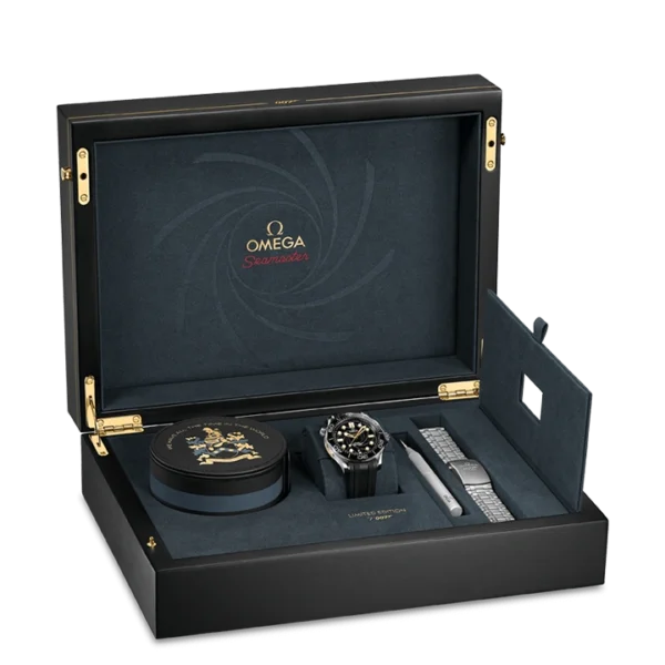 James Bond Limited Edition CO?AXIAL MASTER CHRONOMETER 42 MM - Image 2