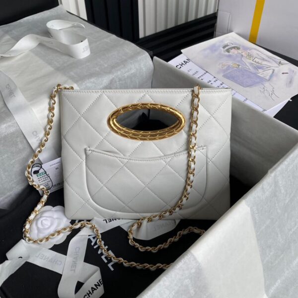 CHANEL Clutch - Image 3