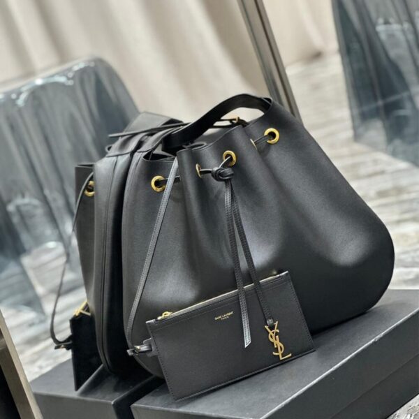 PARIS VII LARGE FLAT HOBO BAG IN SMOOTH LEATHER - Image 3