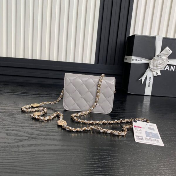 CHANEL Clutch With Chain(high-end grade) - Image 3
