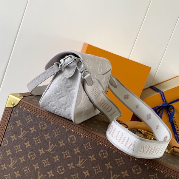 LV Diane - Image 3