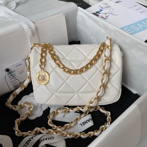 Chanel SMALL FLAP BAG - Image 3