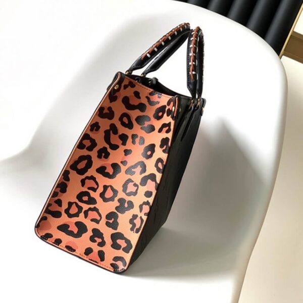 Louis Vuitton ONTHEGO MM - Image 3