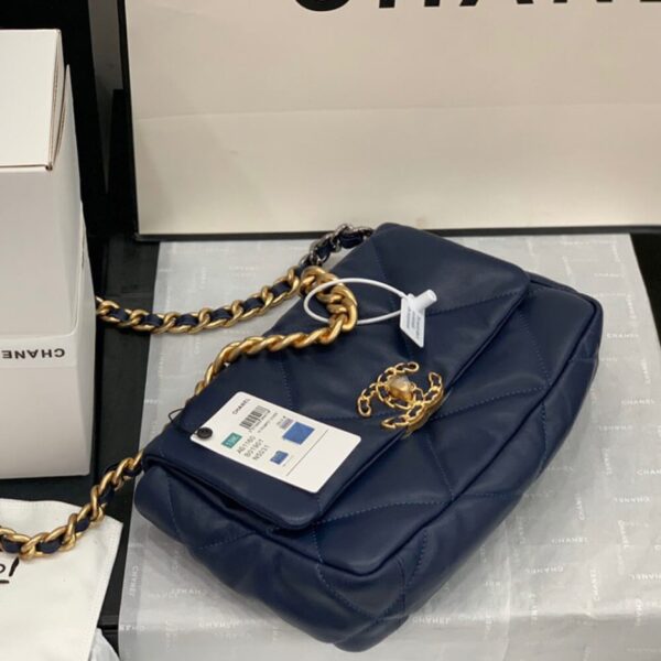 CHANEL 19 HANDBAG - Image 3