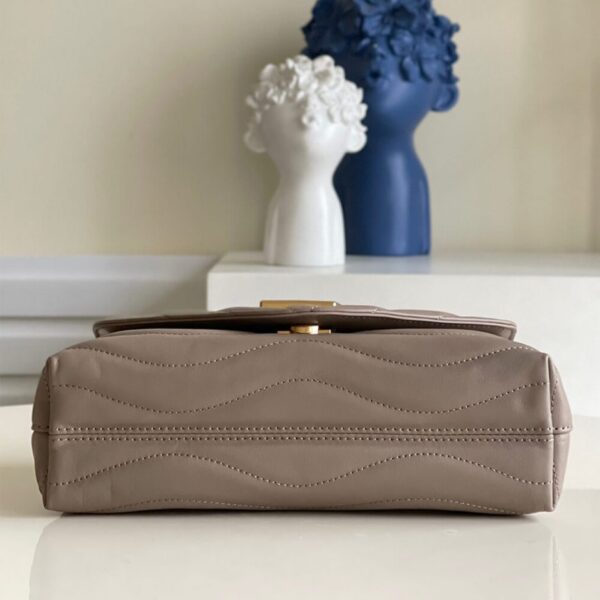 LV NEW WAVE CHAIN BAG - Image 3