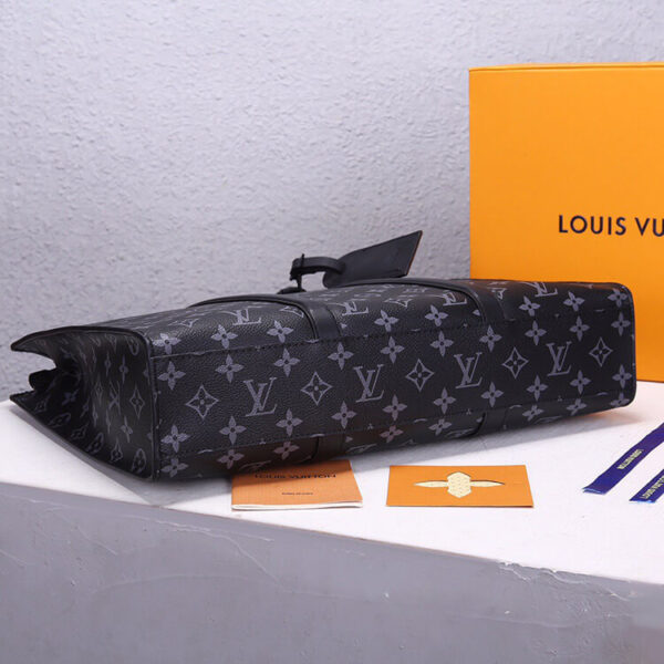 LV Sac Plat Horizontal Zippe - Image 4