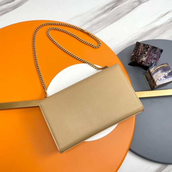 KATE MEDIUM CHAIN BAG IN GRAIN DE POUDRE EMBOSSED LEATHER - Image 4