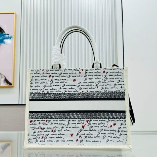 Dioramour Medium Dior Book Tote - Image 4
