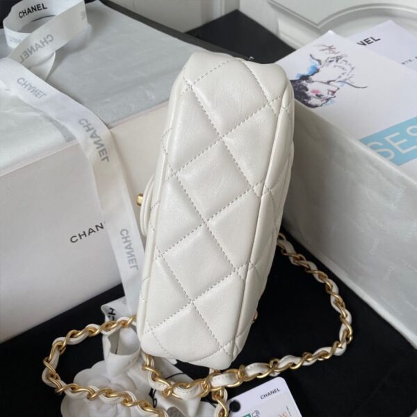 Chanel SMALL FLAP BAG - Image 4
