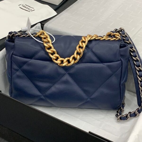 CHANEL 19 HANDBAG - Image 4