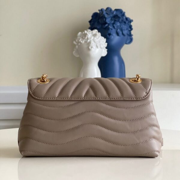 LV NEW WAVE CHAIN BAG - Image 4