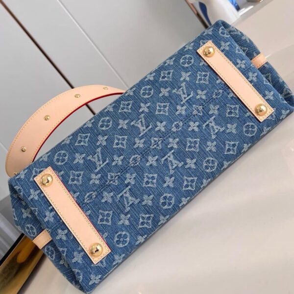 LV CarryAll MM - Image 5