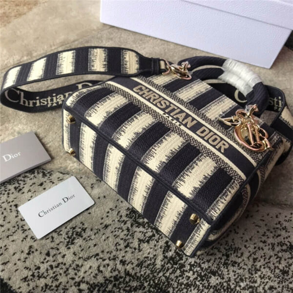 Medium LADY D-LITE handbag - Image 5
