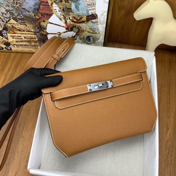 Hermes Kelly Depeches 26 Pouch - Image 5
