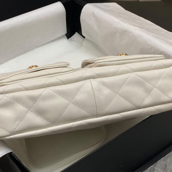 Chanel 24P hobo - Image 5