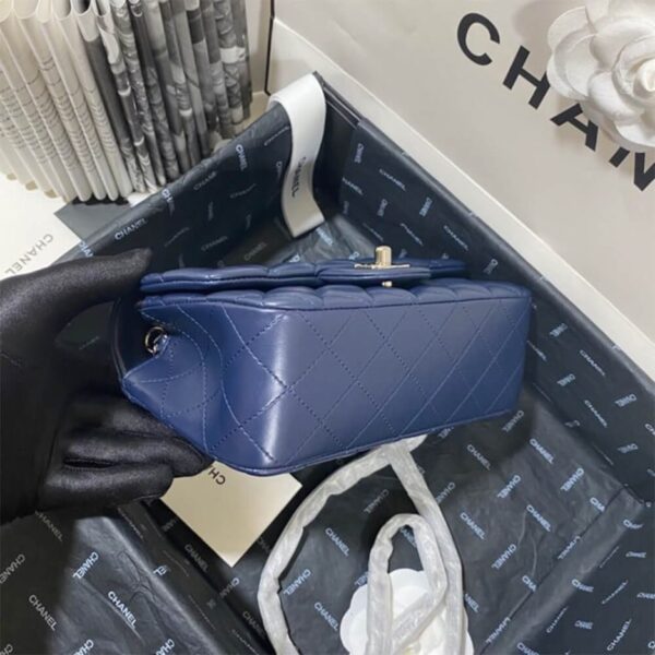 CHANEL MINI FLAP BAG - Image 5
