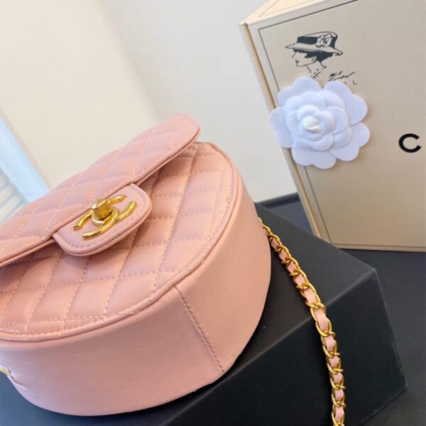 Chanel 22s Heart Bag - Image 5