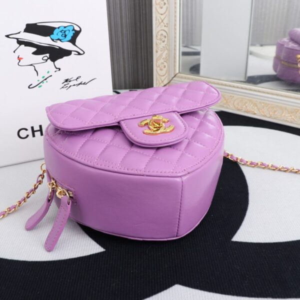 Chanel 22s Heart Bag - Image 5