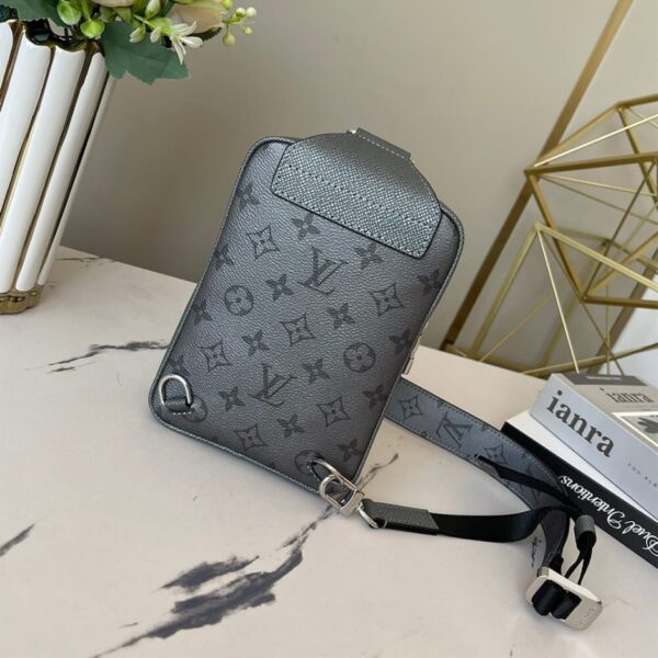 OUTDOOR SLINGBAG - Image 5