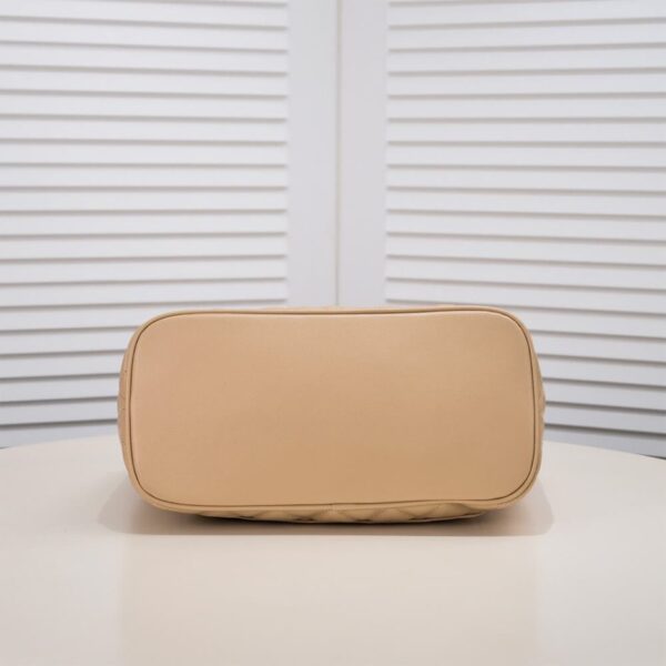 CHANEL Medallion Tote Bag - Image 5