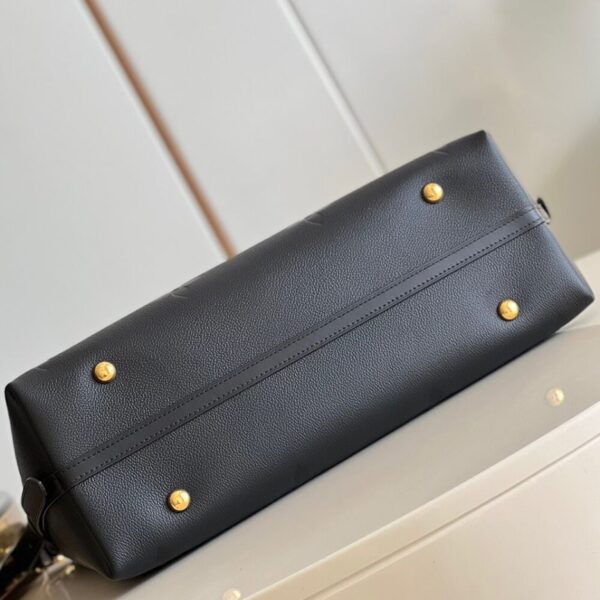 LV  CarryAll MM - Image 5