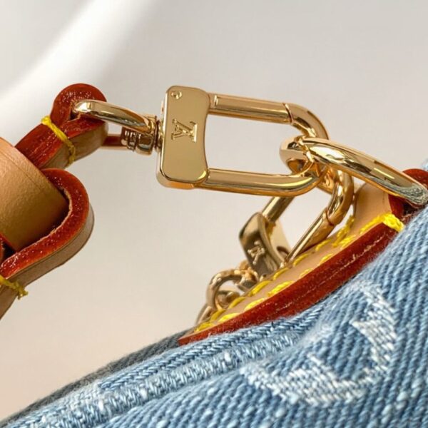 LV Liv Pochette - Image 6
