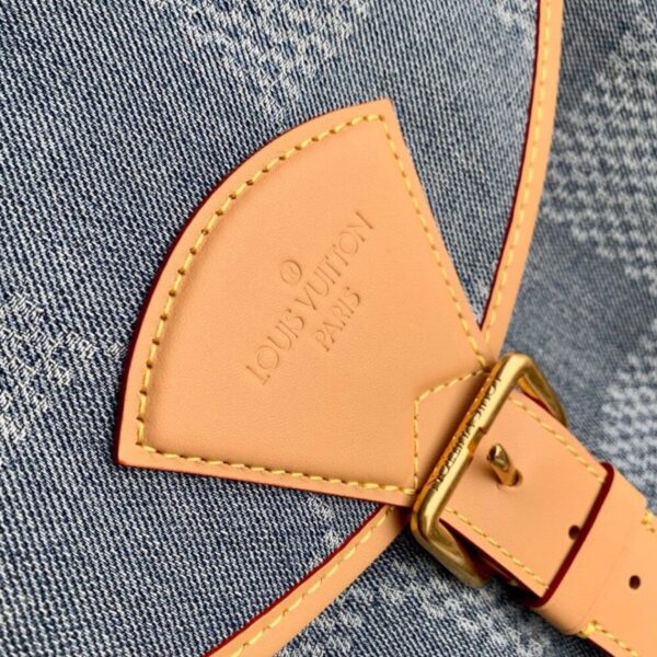 LV Montsouris Backpack - Image 6