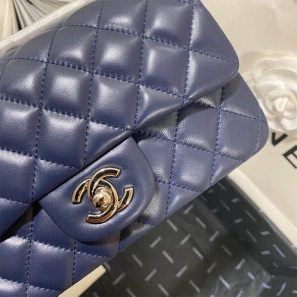 CHANEL MINI FLAP BAG - Image 6