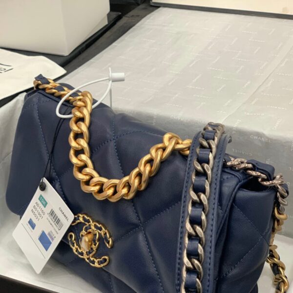 CHANEL 19 HANDBAG - Image 6