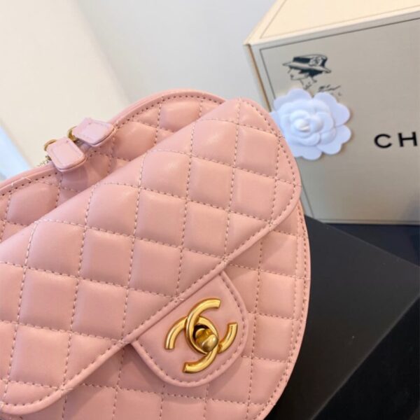 Chanel 22s Heart Bag - Image 6