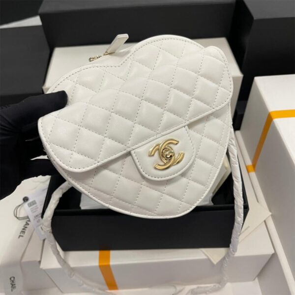 Chanel 22s Heart Bag - Image 6