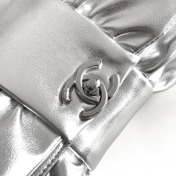 CHANEL Clutch - Image 6