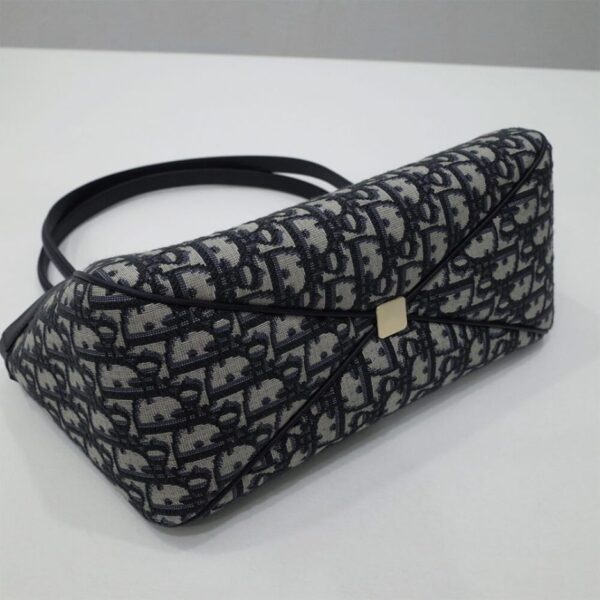 MEDIUM DIOR KEY BAG - Image 6