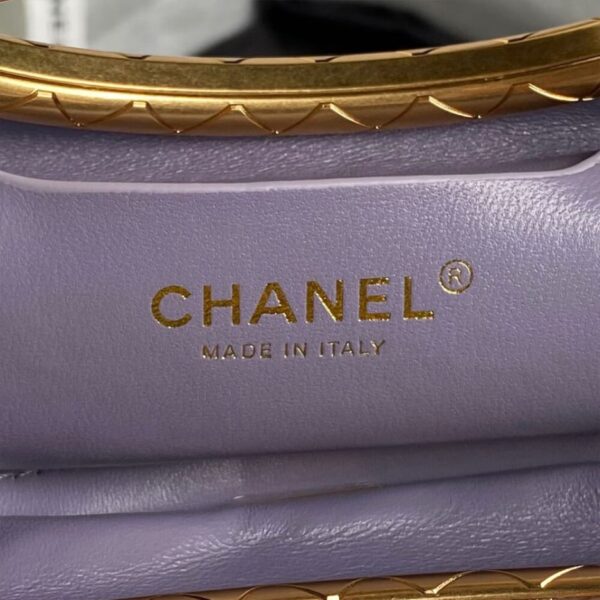 CHANEL Clutch - Image 7