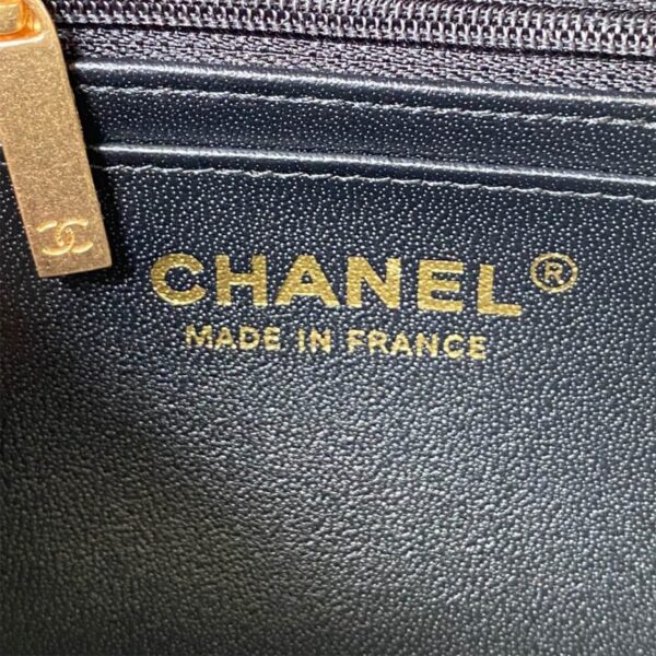 CHANEL MINI 2.55 Handbag - Image 7