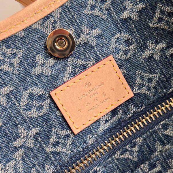 LV CarryAll MM - Image 7
