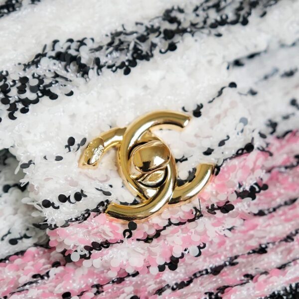 CHANEL SMALL FLAP BAG - Image 7