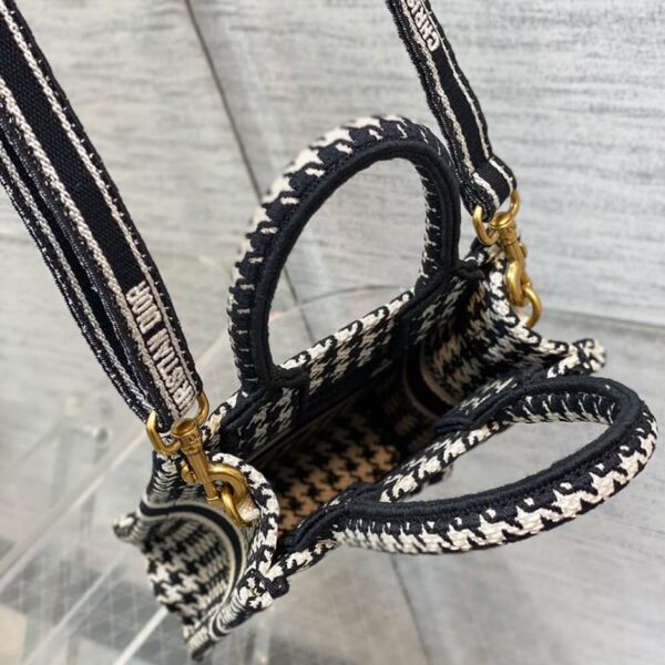 MINI DIOR BOOK TOTE PHONE BAG - Image 7