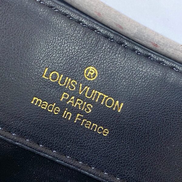 LV Capucines East-West MM - Image 7