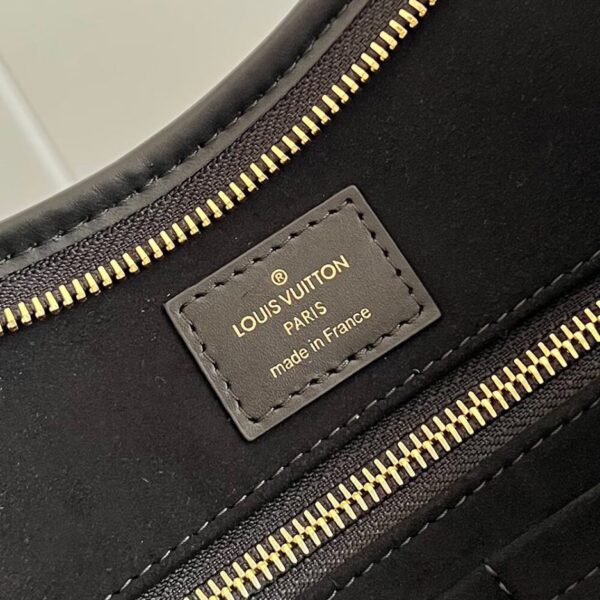 LV  CarryAll MM - Image 7