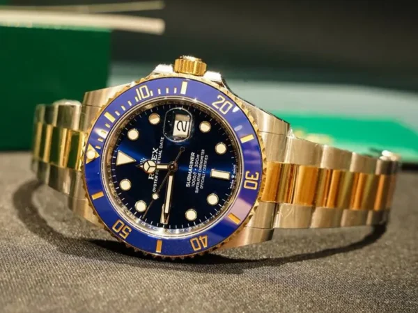 Rolex Submariner Series 116613LB-0003 - Image 6