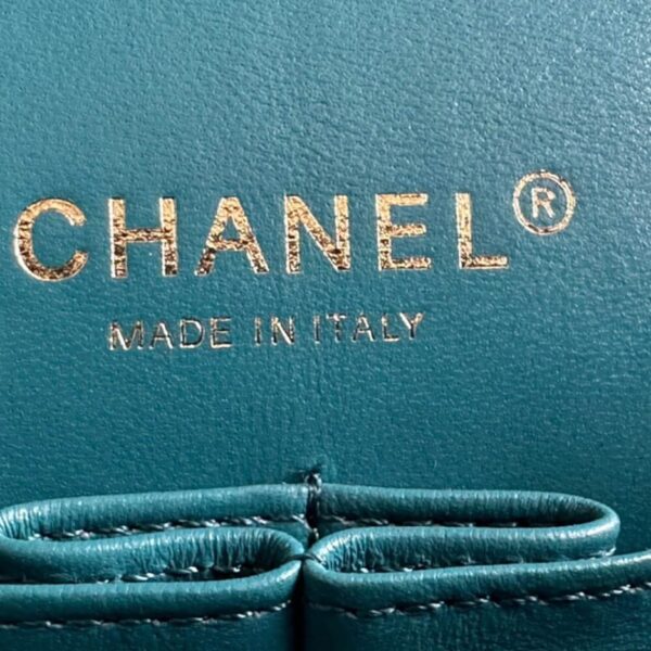 Chanel Tweed Medium Classic Flap Bag - Image 8