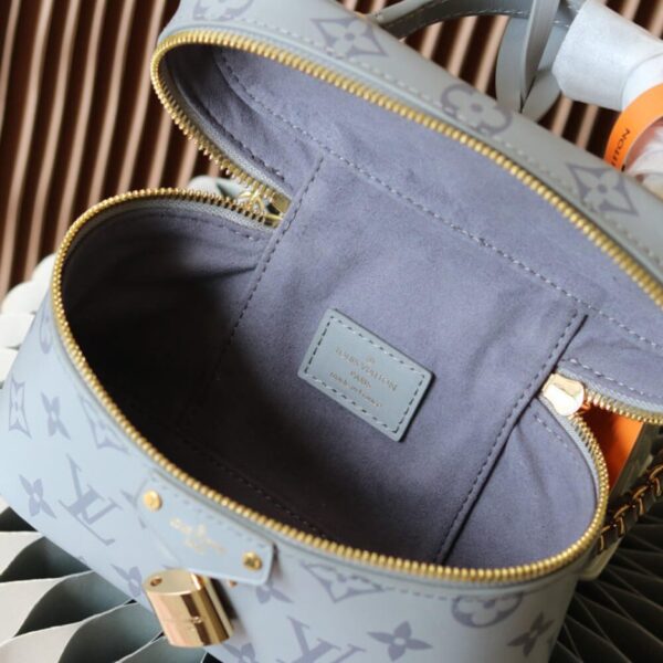 LV Vanity Chain Pouch - Image 8