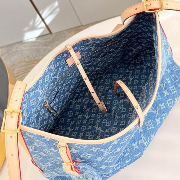 LV CarryAll MM - Image 8
