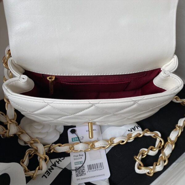 Chanel SMALL FLAP BAG - Image 8