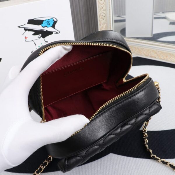 Chanel 22s Heart Bag - Image 8