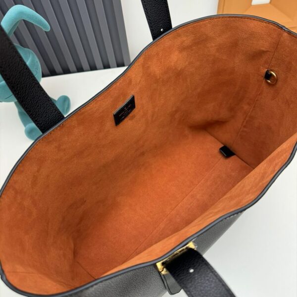 LV Low Key Cabas MM - Image 8